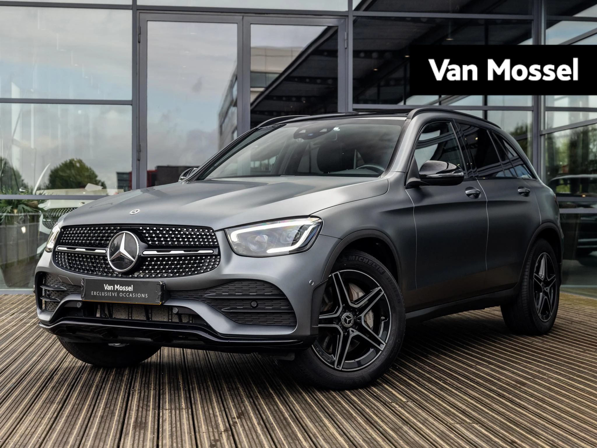 Mercedes-Benz-GLC-image-0
