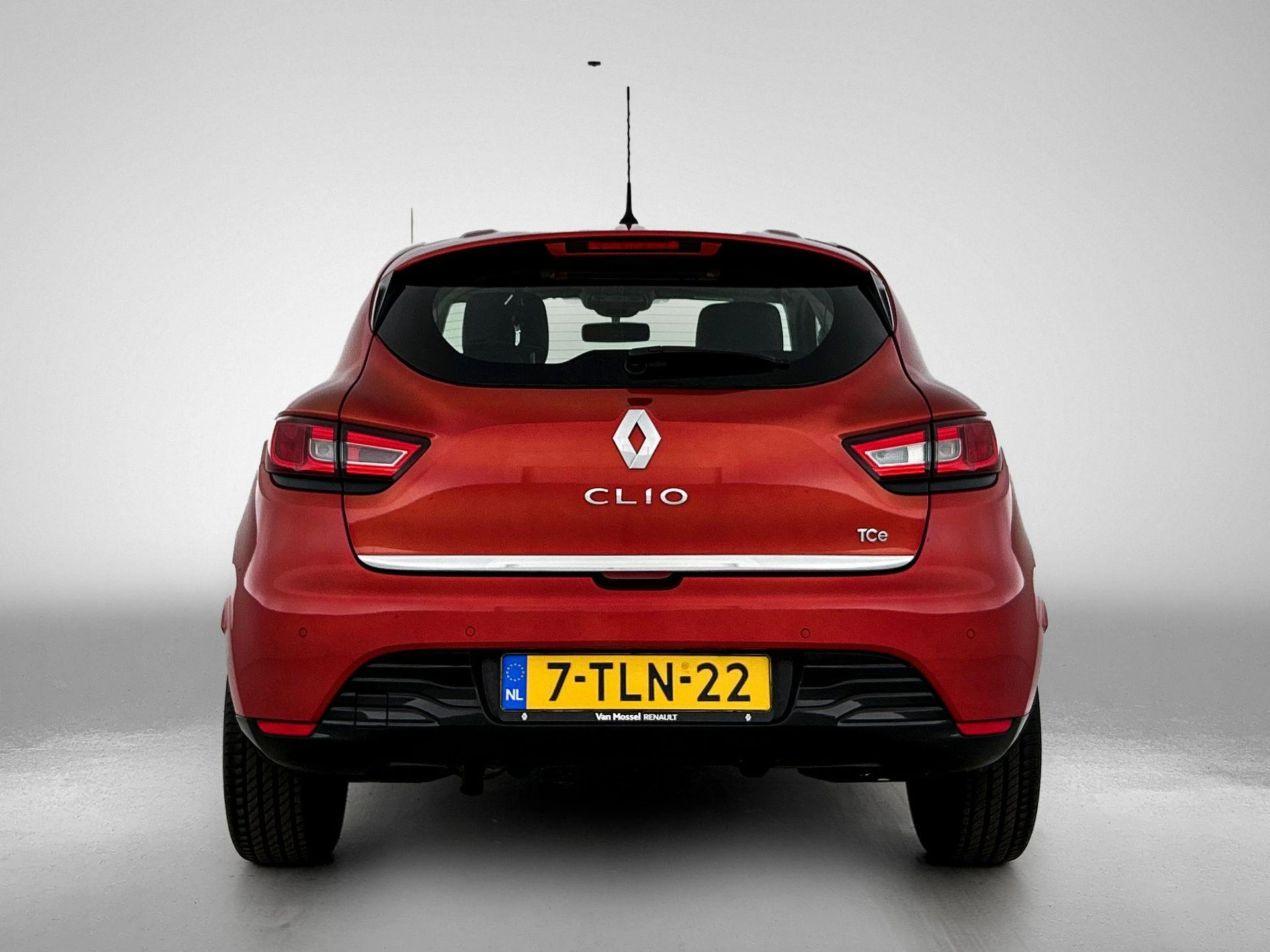Renault-Clio-image-2
