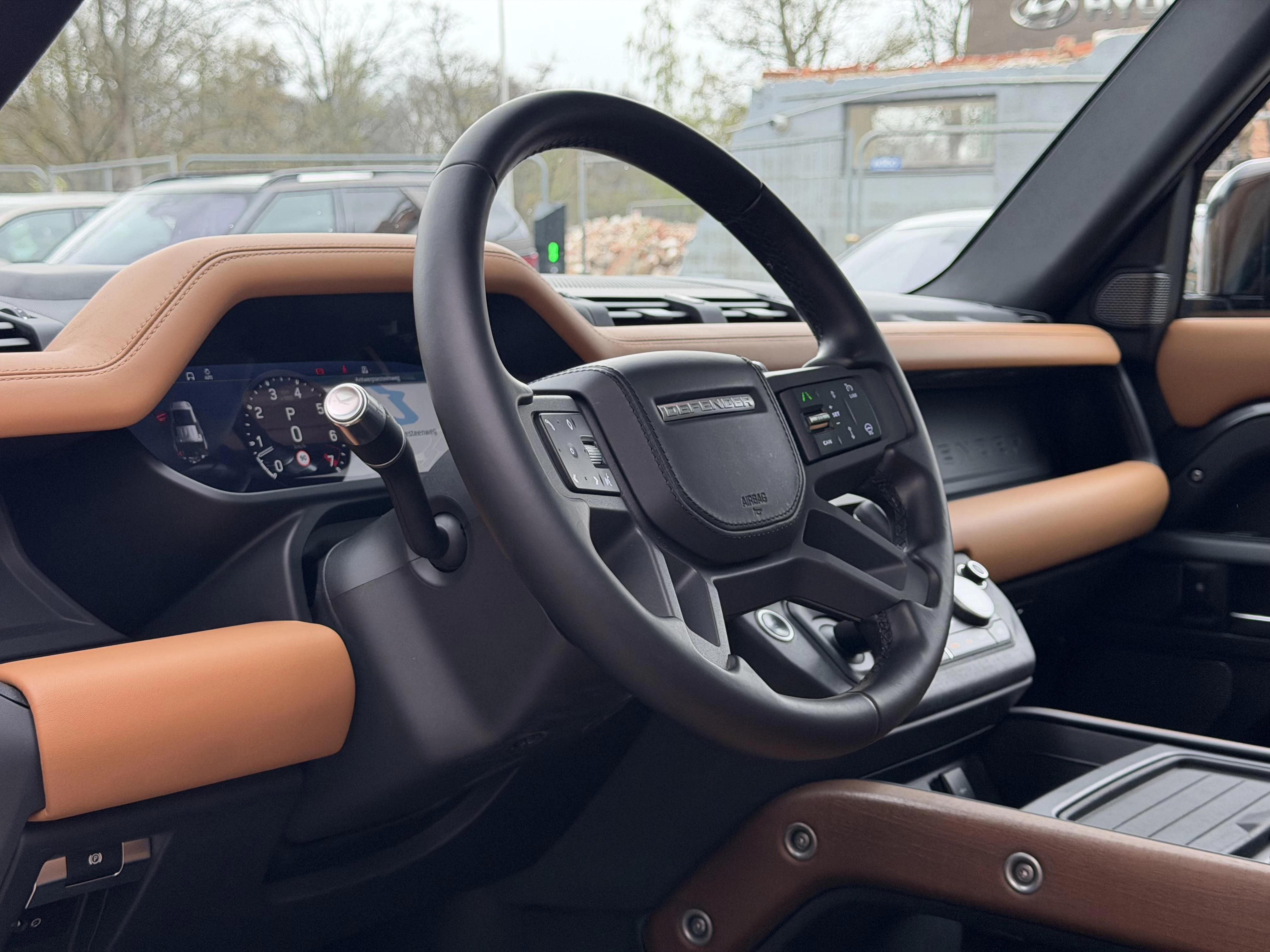 Land Rover Defender P400 XS Edition