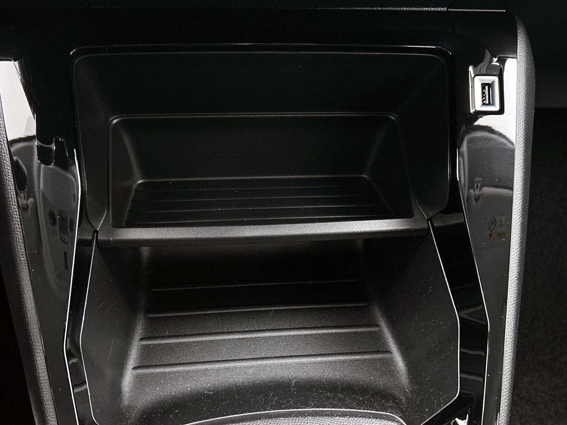 Peugeot-208-image-25