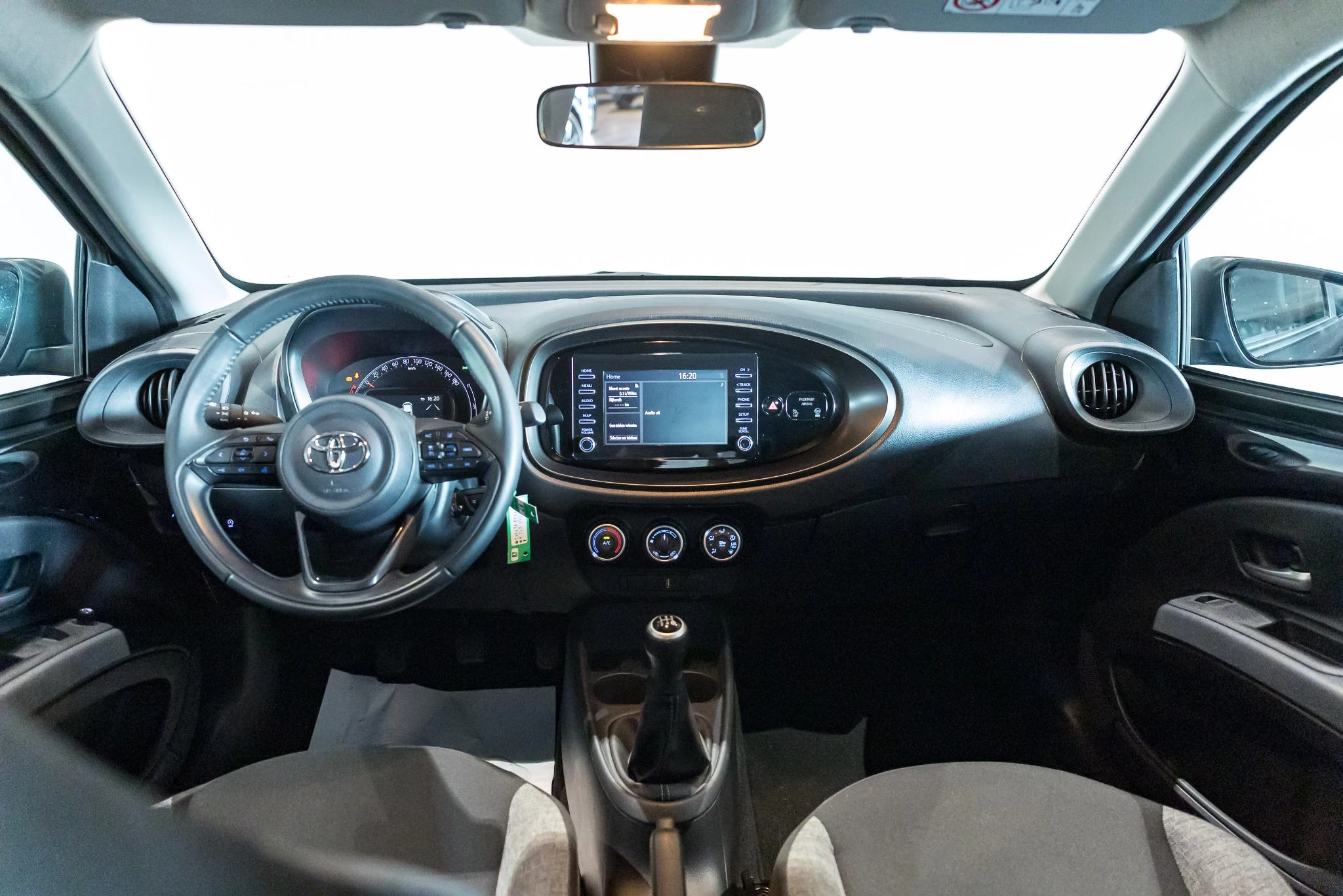 Toyota-Aygo-image-14