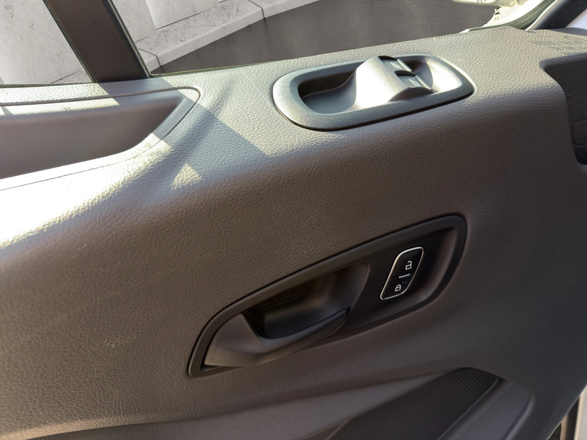 Ford-Transit-image-16