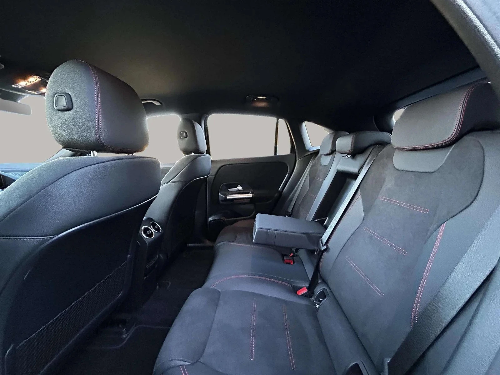 Mercedes-Benz-EQA-image-12