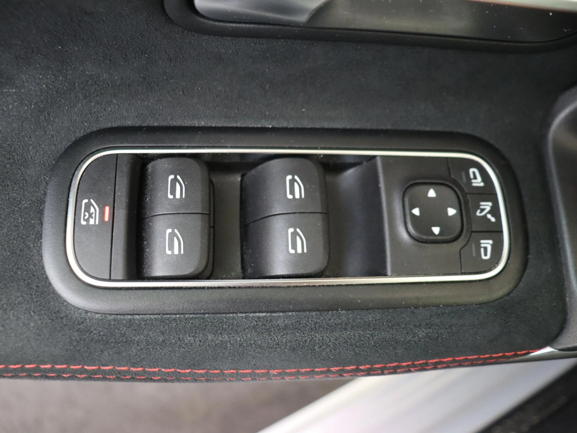 Mercedes-Benz-A-Klasse-image-26