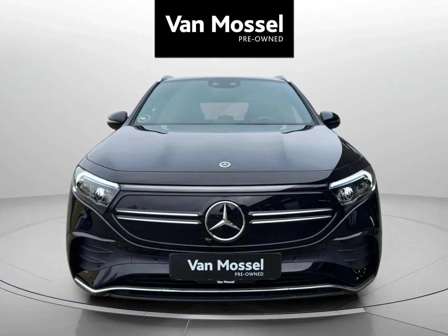 Mercedes-Benz-EQA-image-1