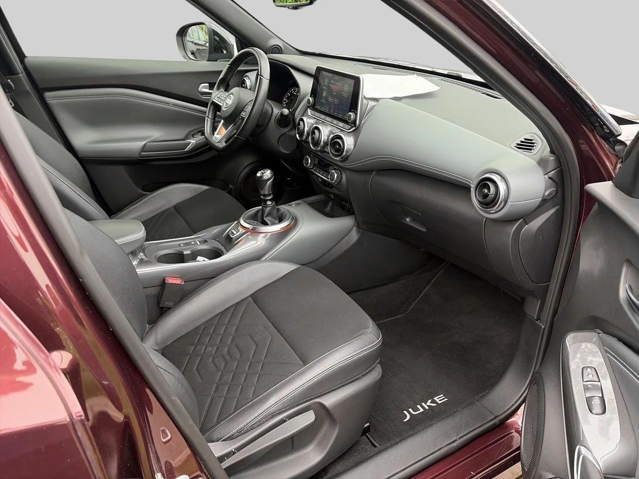 Nissan Juke 1.0 DIG-T 117 Business Edition