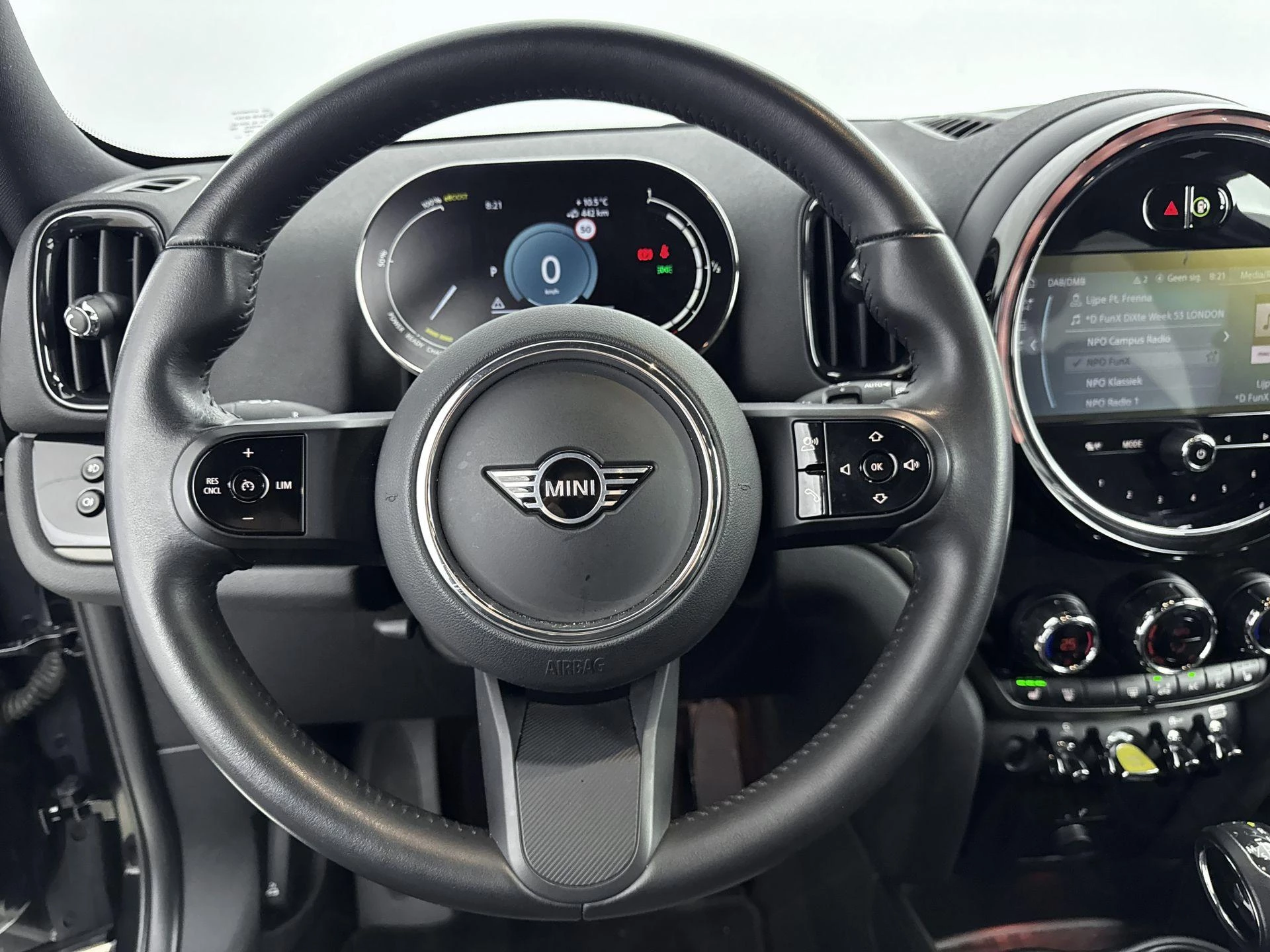 MINI-Countryman-image-9