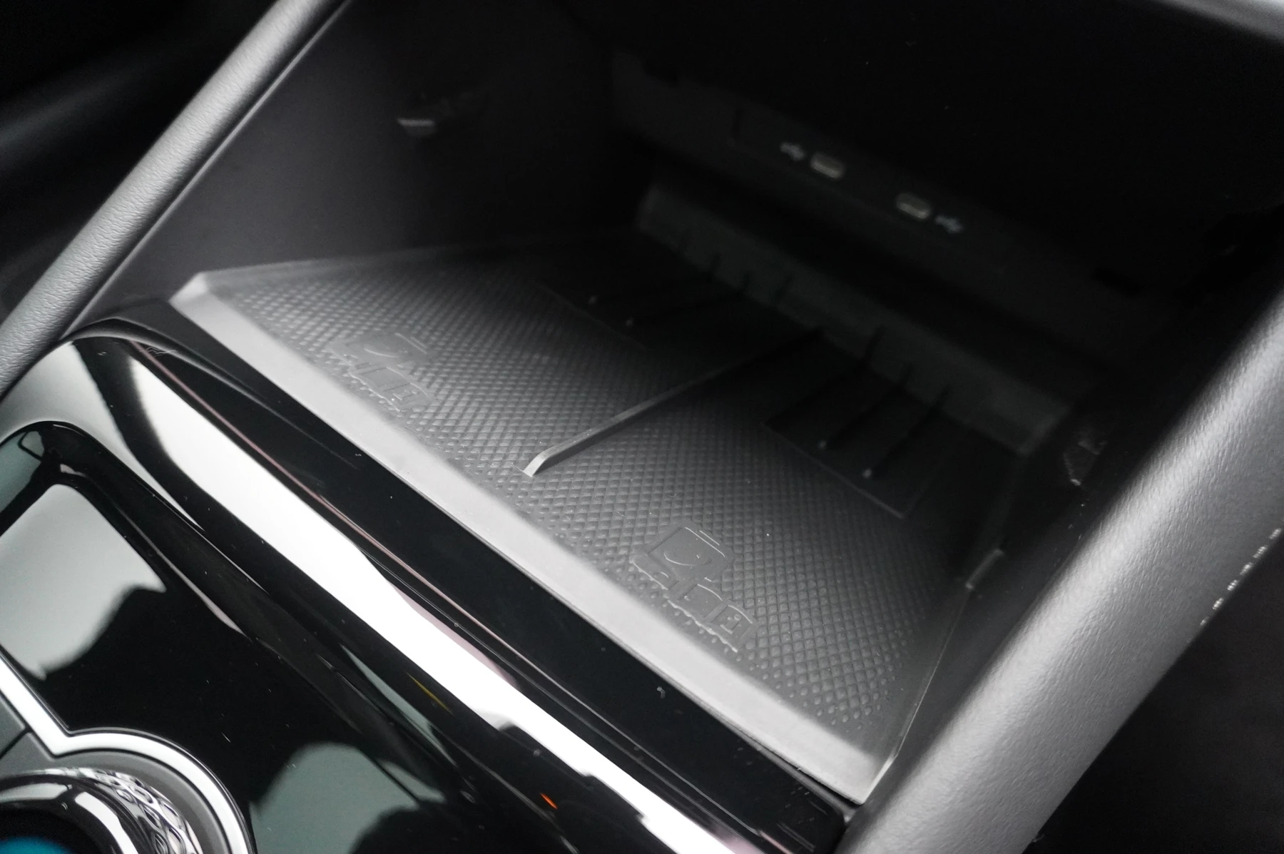 Volkswagen-Tiguan-image-36