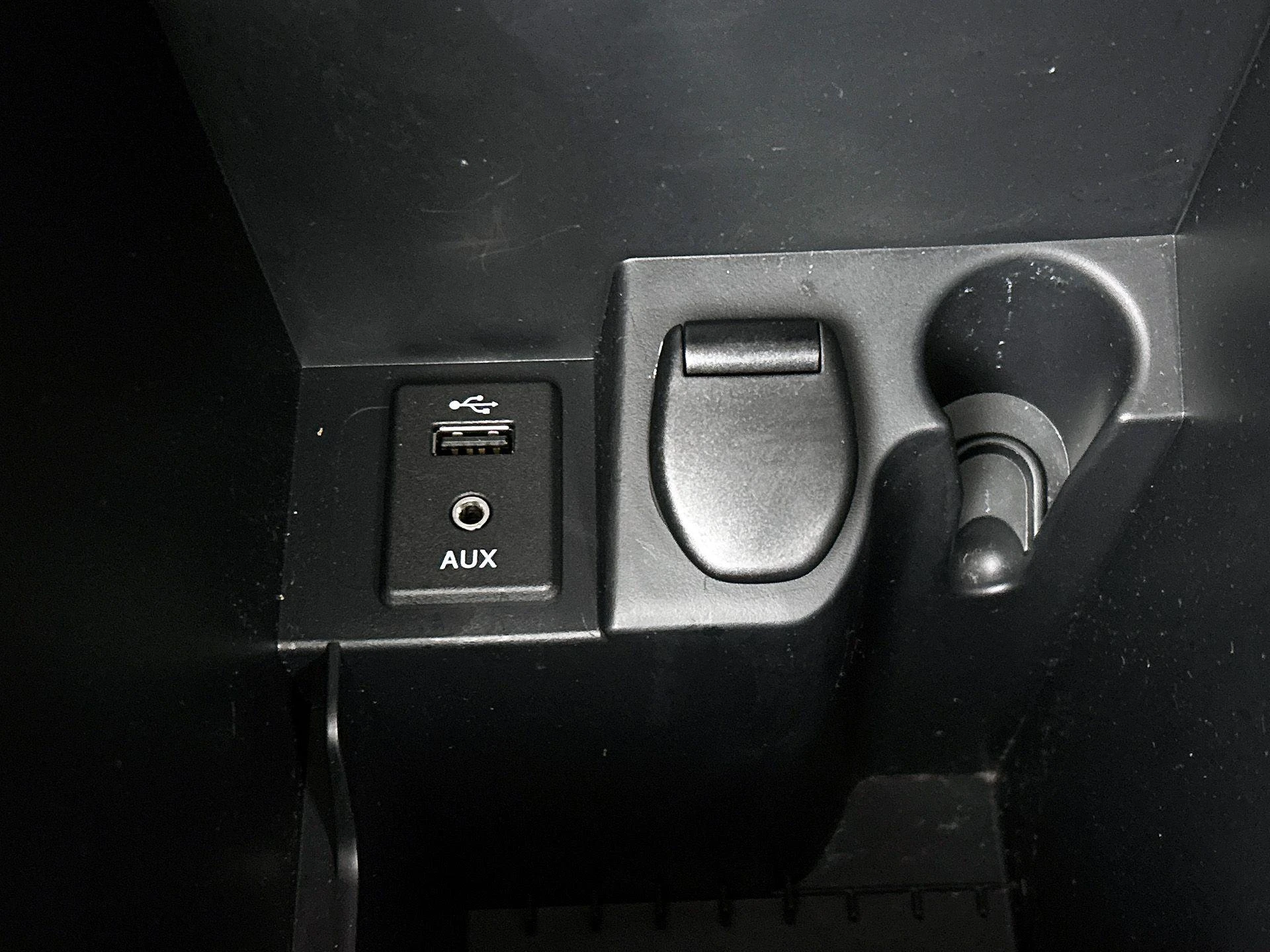 Nissan-QASHQAI-image-37