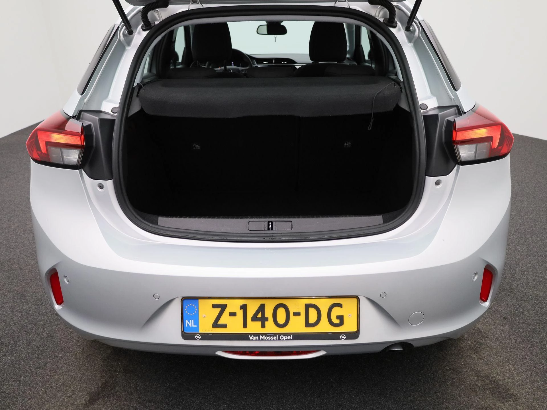 Opel-Corsa-image-9