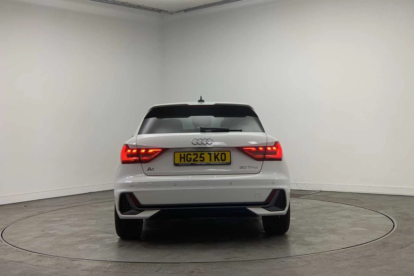 Audi-A1 Sportback-image-10