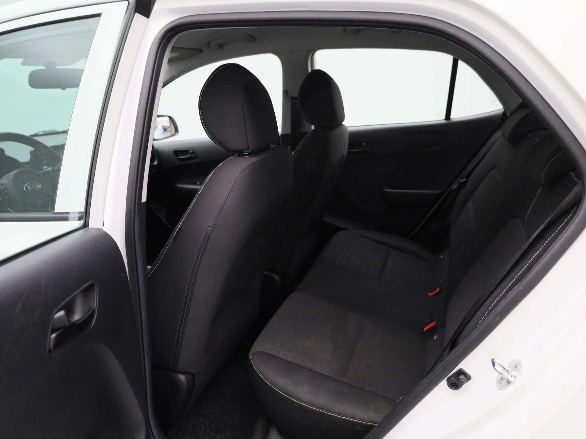 Kia-Picanto-image-9