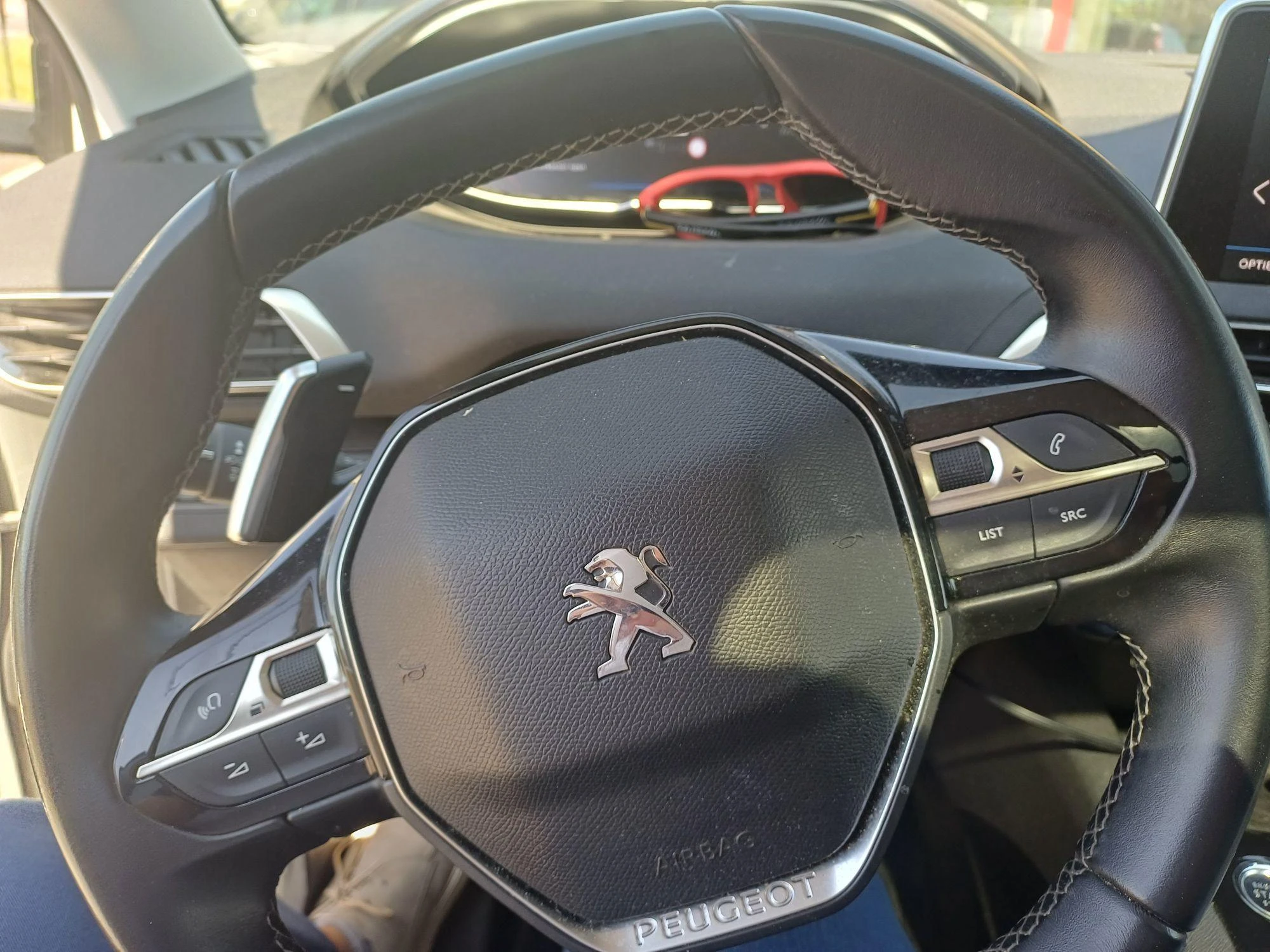 Peugeot-5008-image-12