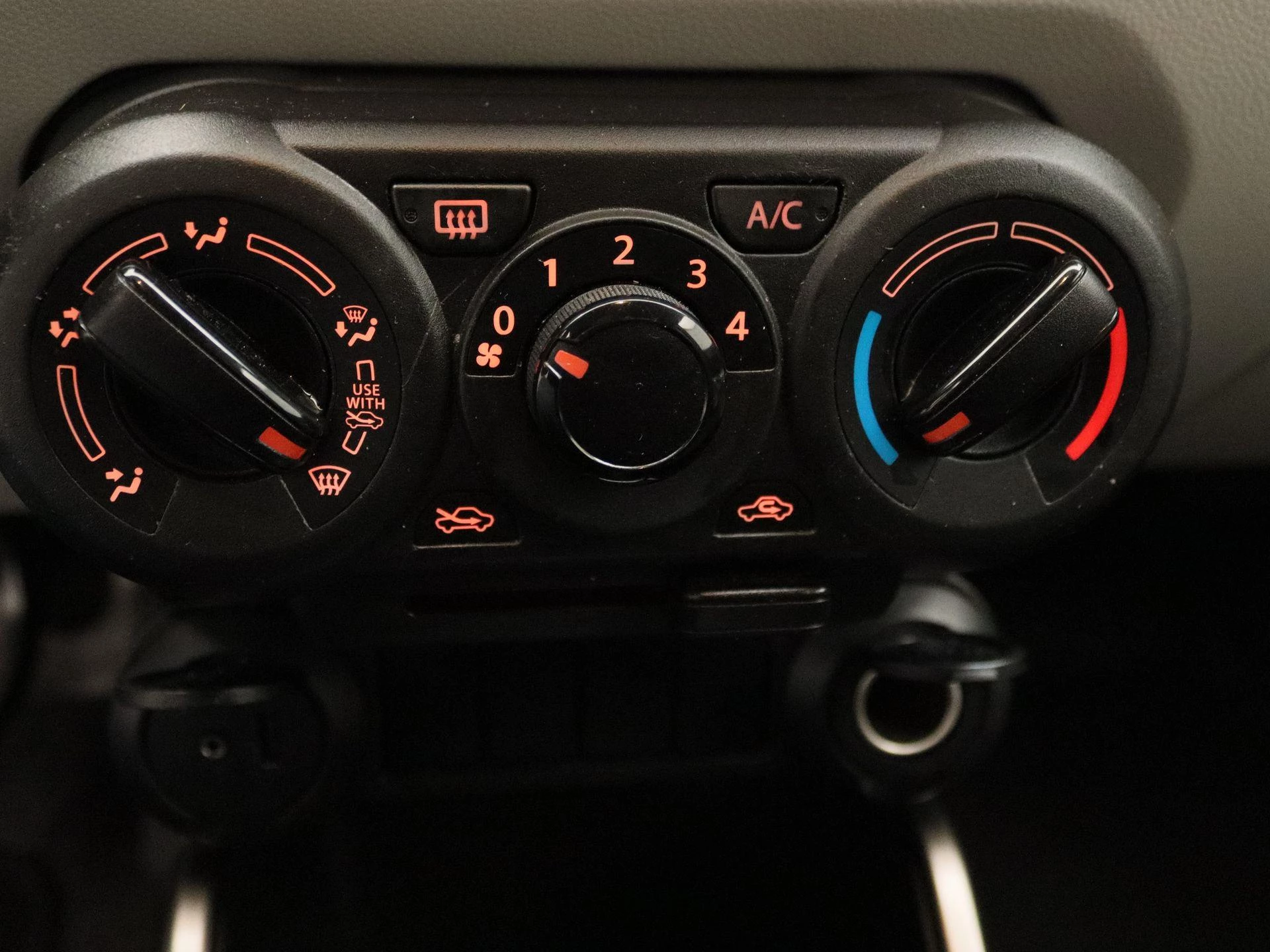 Suzuki-Ignis-image-17