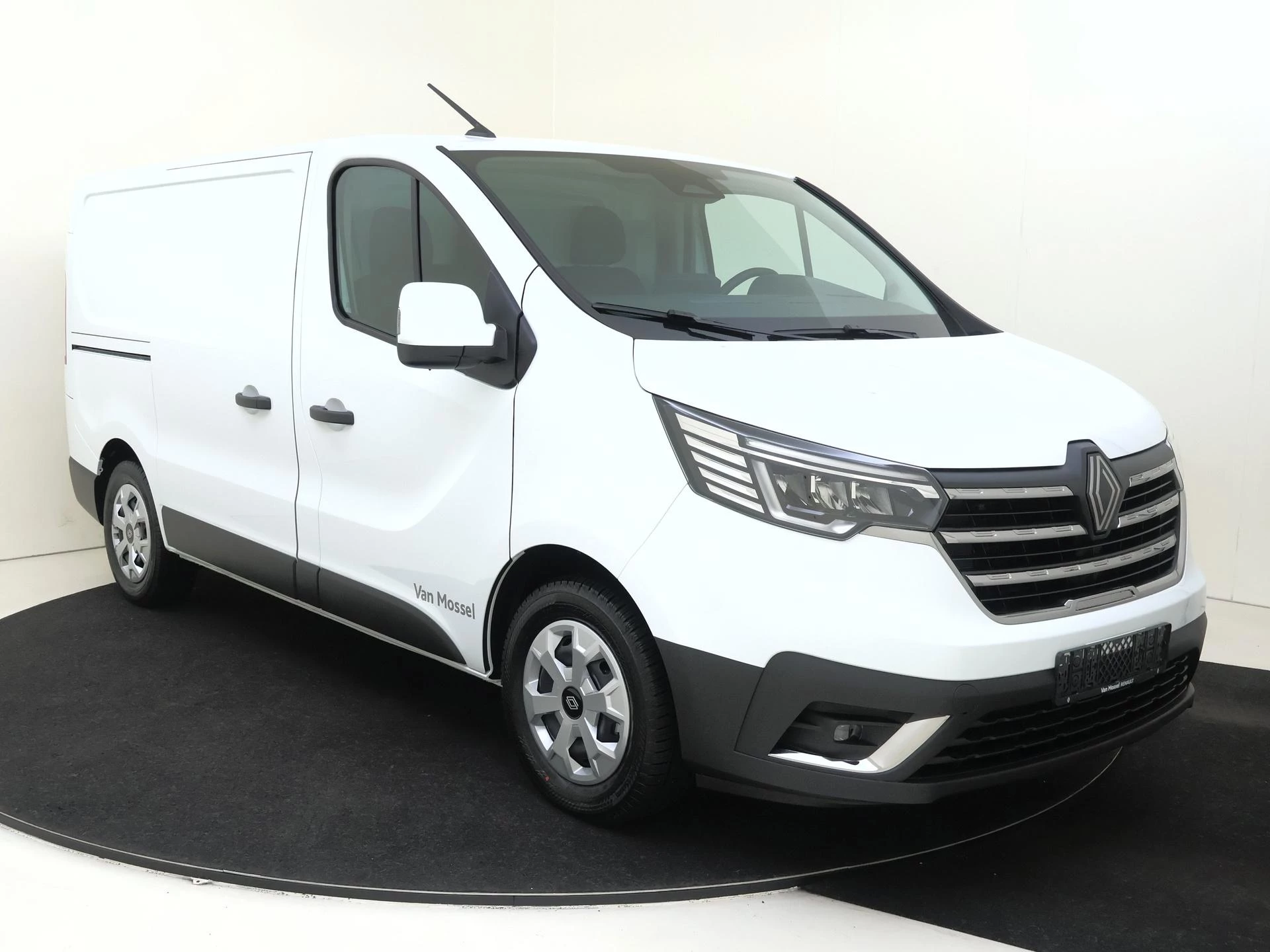 Renault-Trafic-image-1