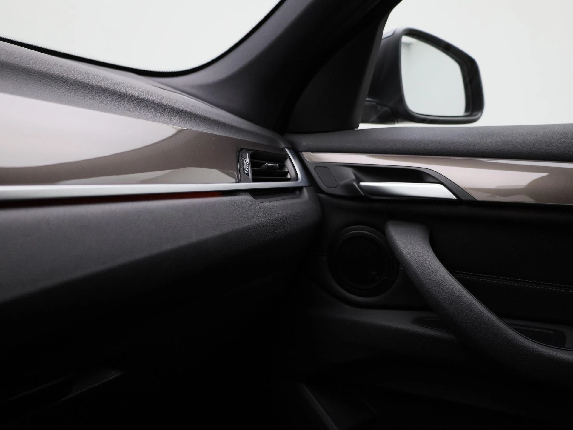 BMW-X1-image-25