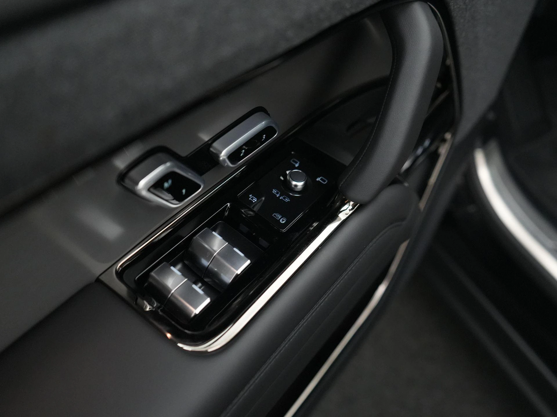 Land Rover-Range Rover Sport-image-35