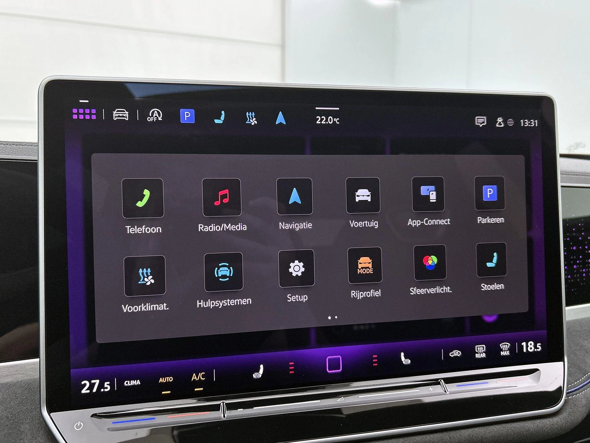 Volkswagen-Passat-image-10