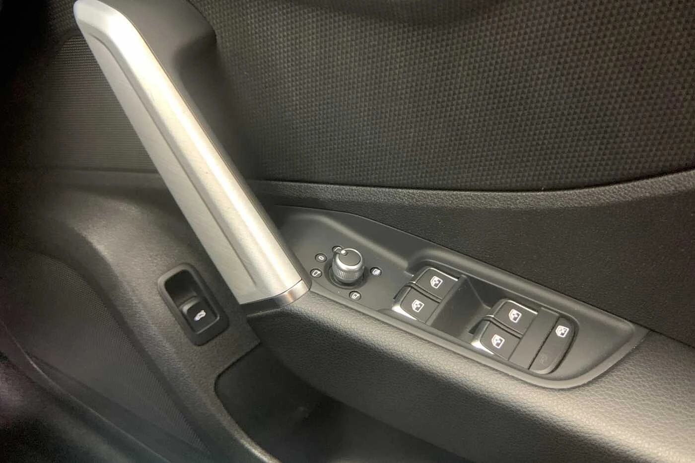 Audi-Q2-image-23