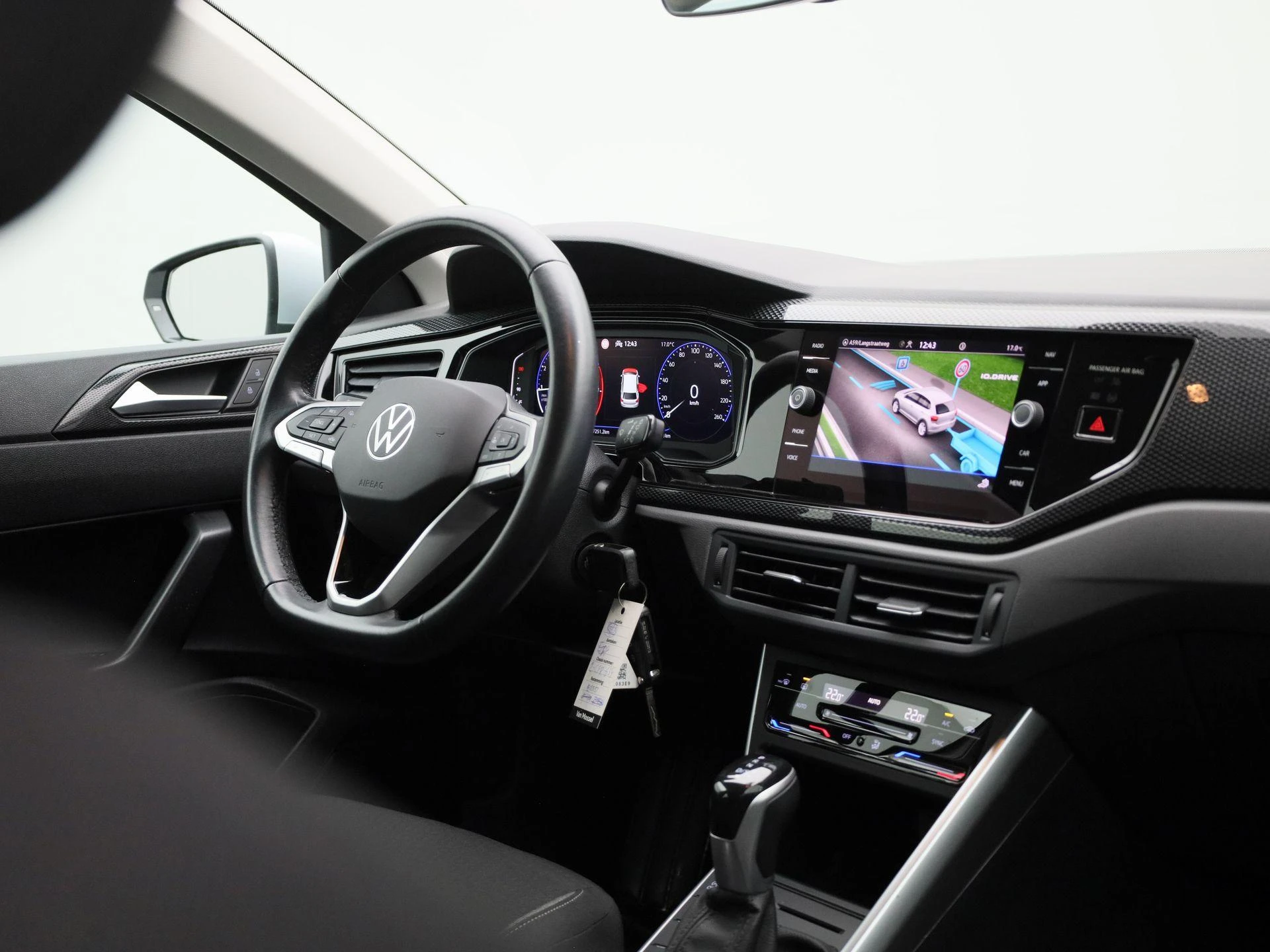 Volkswagen-Polo-image-32