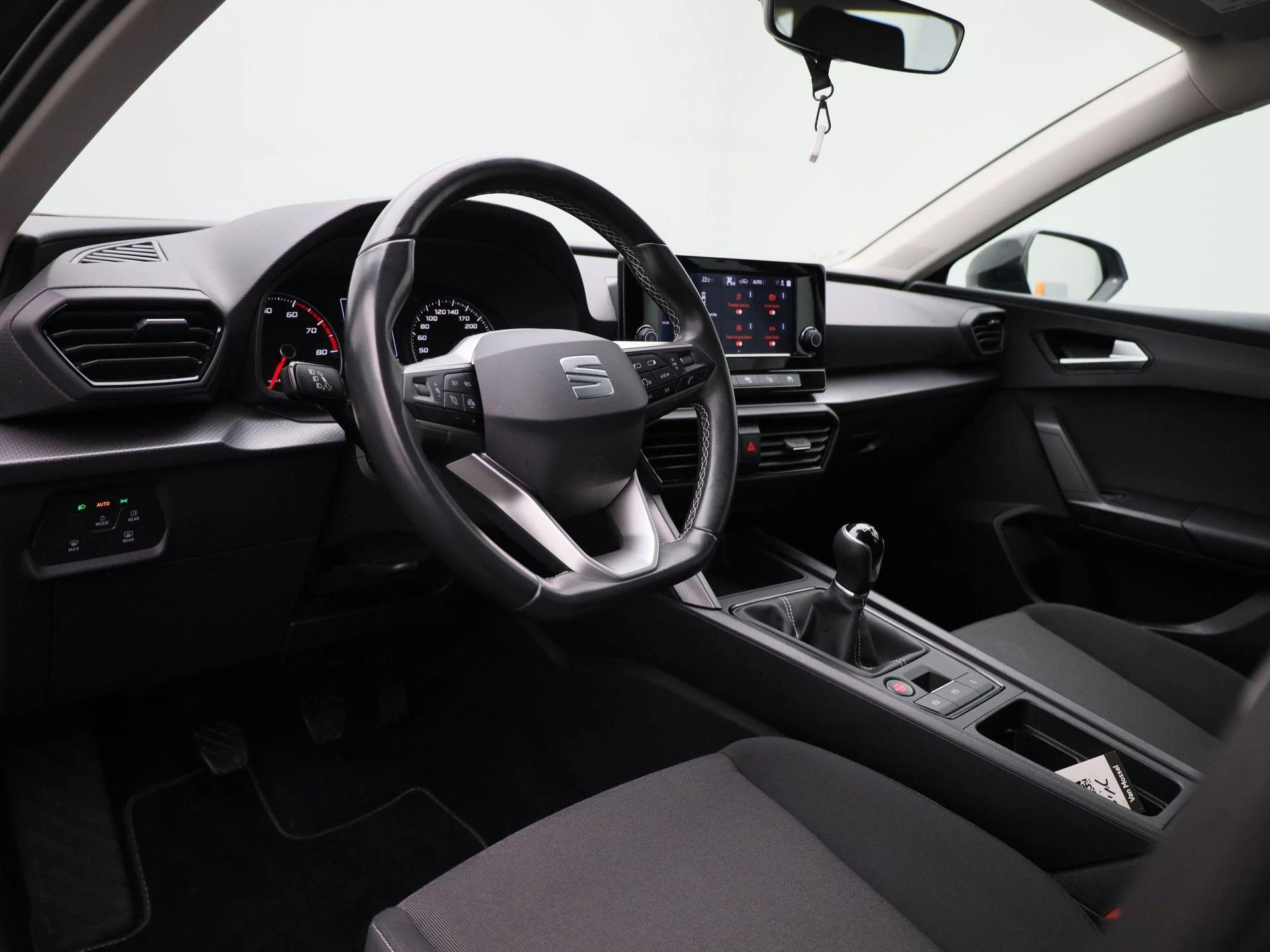 SEAT-Leon-image-30