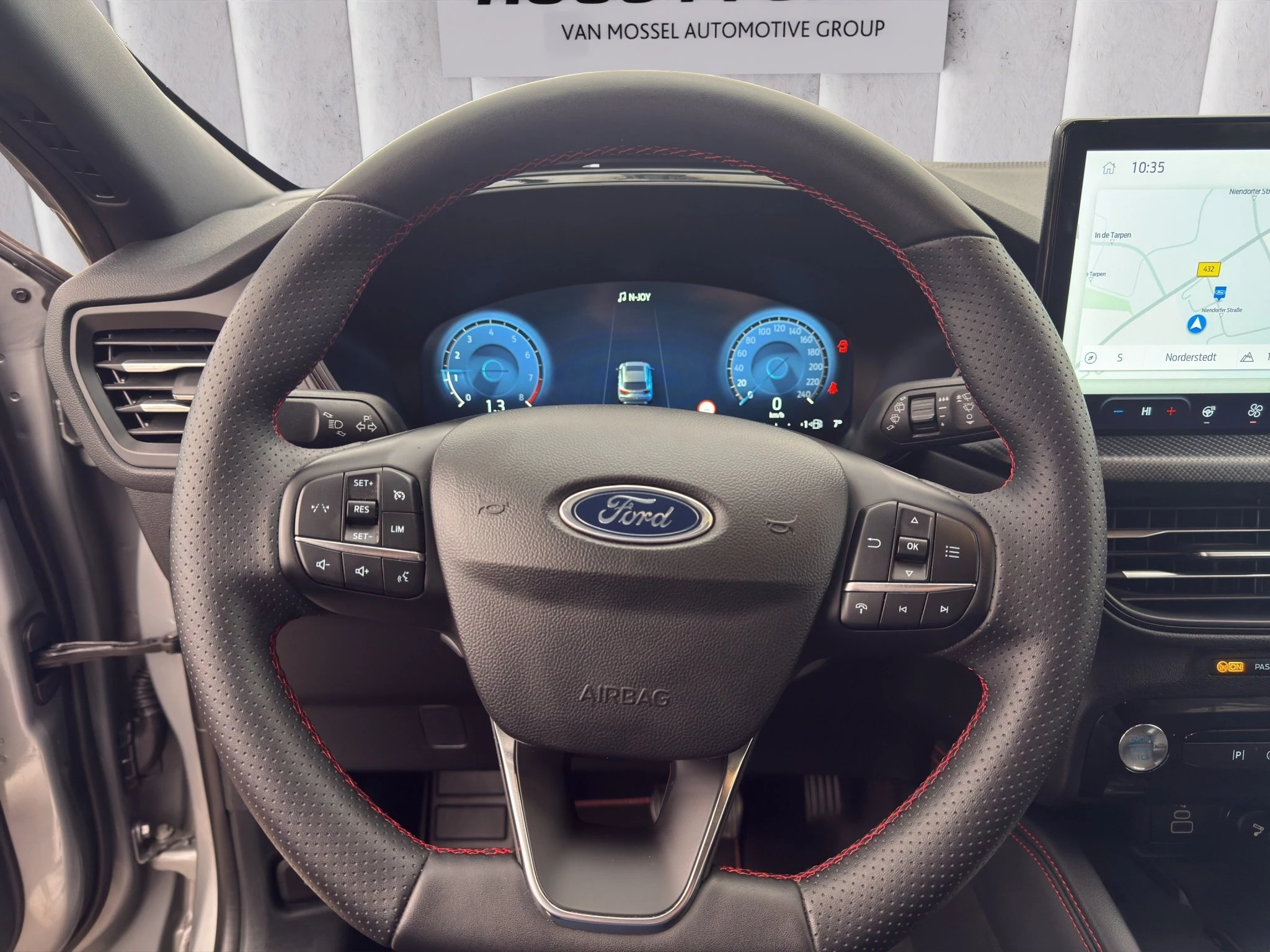 Ford Kuga ST-Line Aut.*KAM*LED-MATRIX*NAVI*GRA*WINTER-PKT.