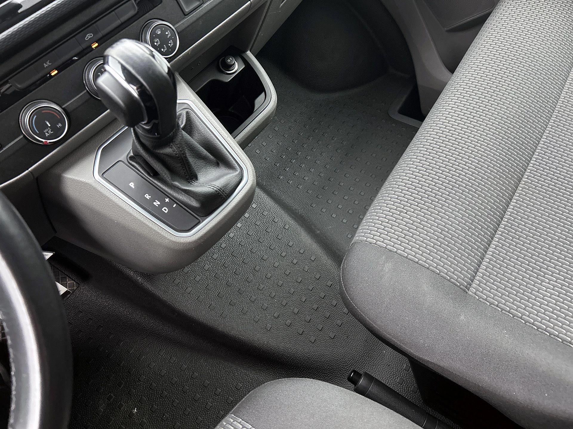 Volkswagen Transporter 2.0 TDI L1H1 150 PK