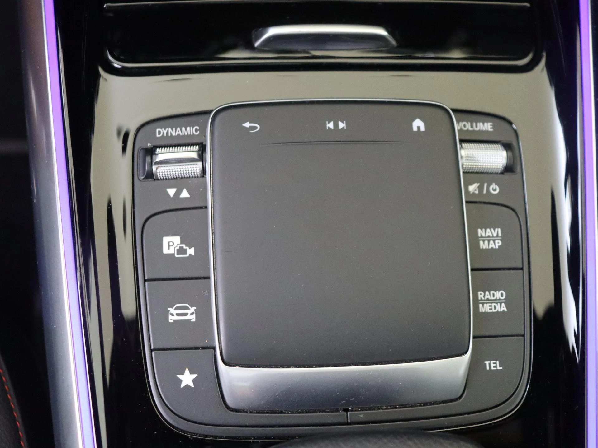 Mercedes-Benz-EQA-image-20