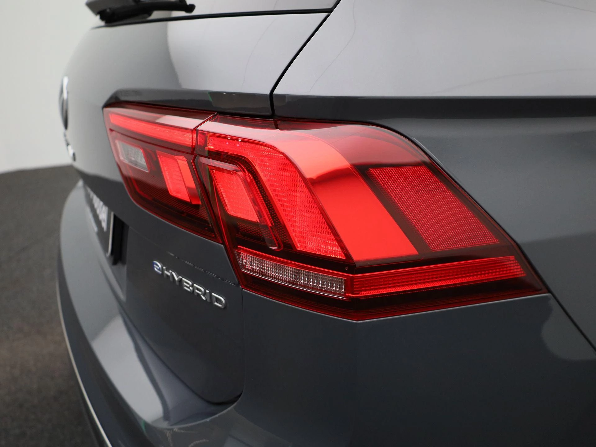 Volkswagen-Tiguan-image-35