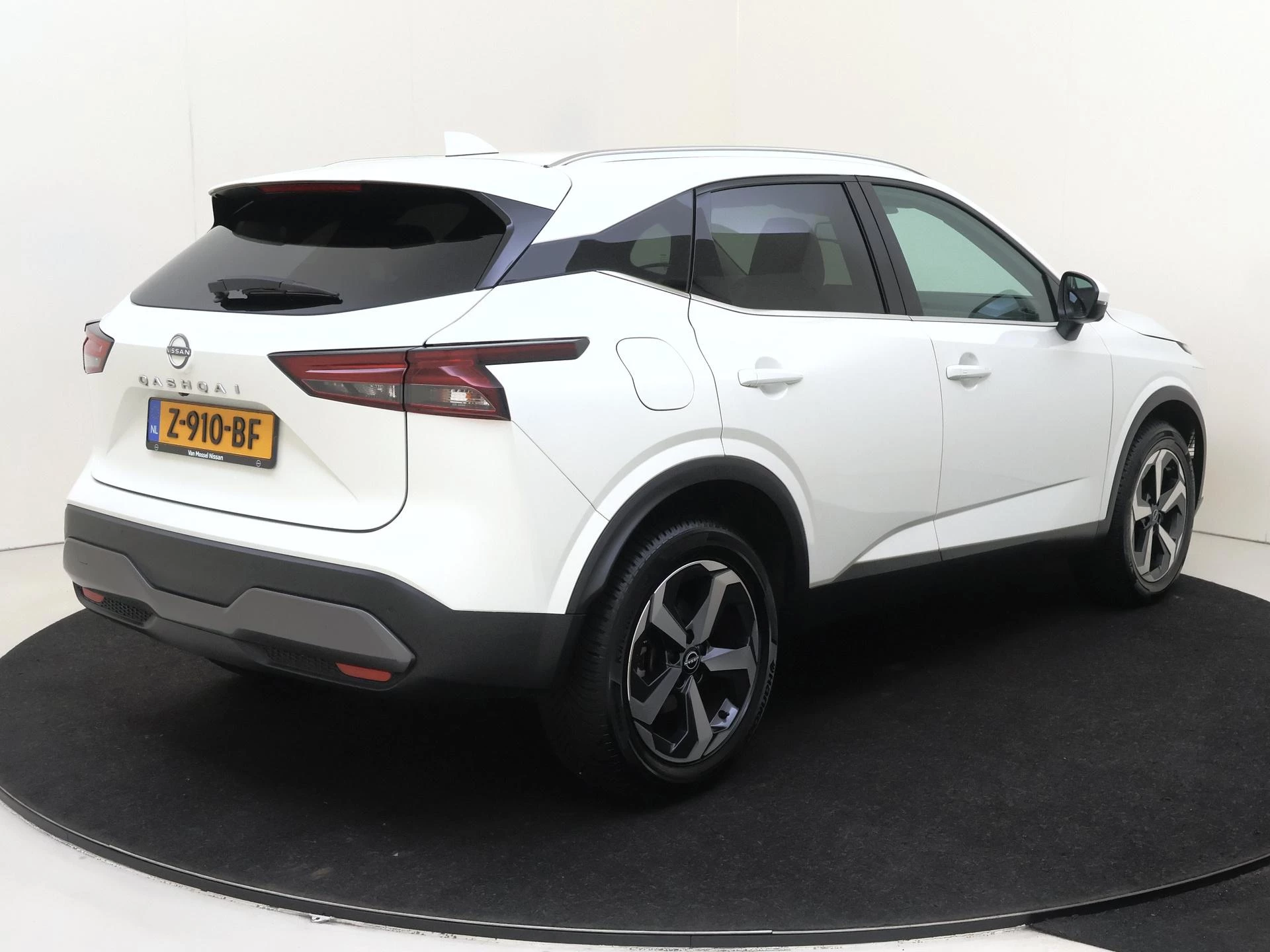 Nissan-QASHQAI-image-3