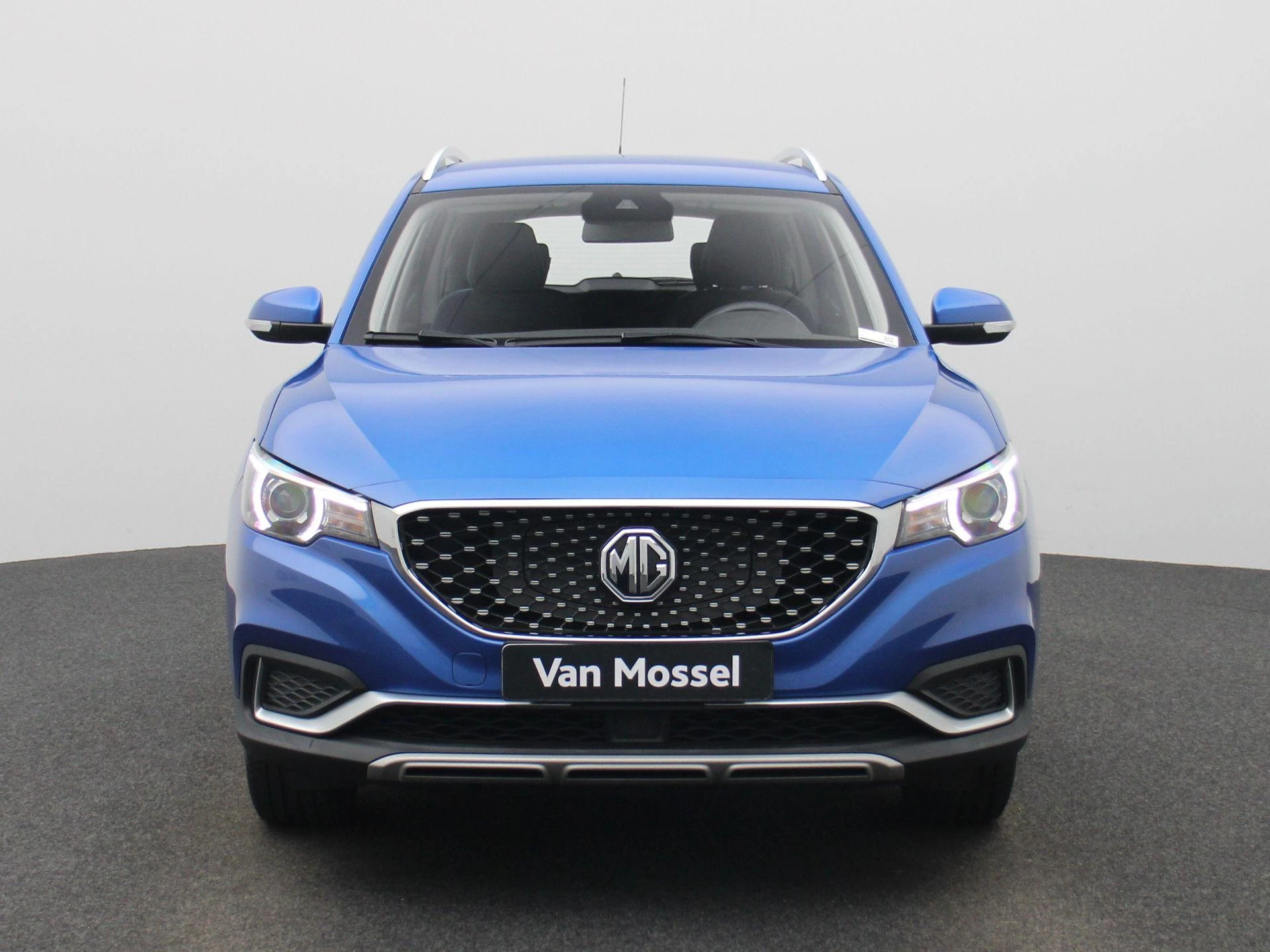 MG-ZS EV-image-2