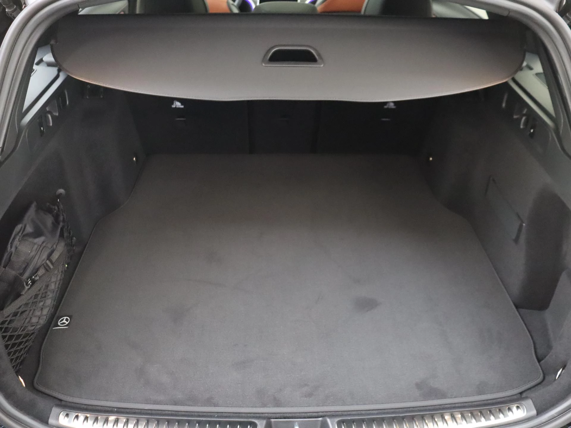 Mercedes-Benz-C-Klasse-image-30