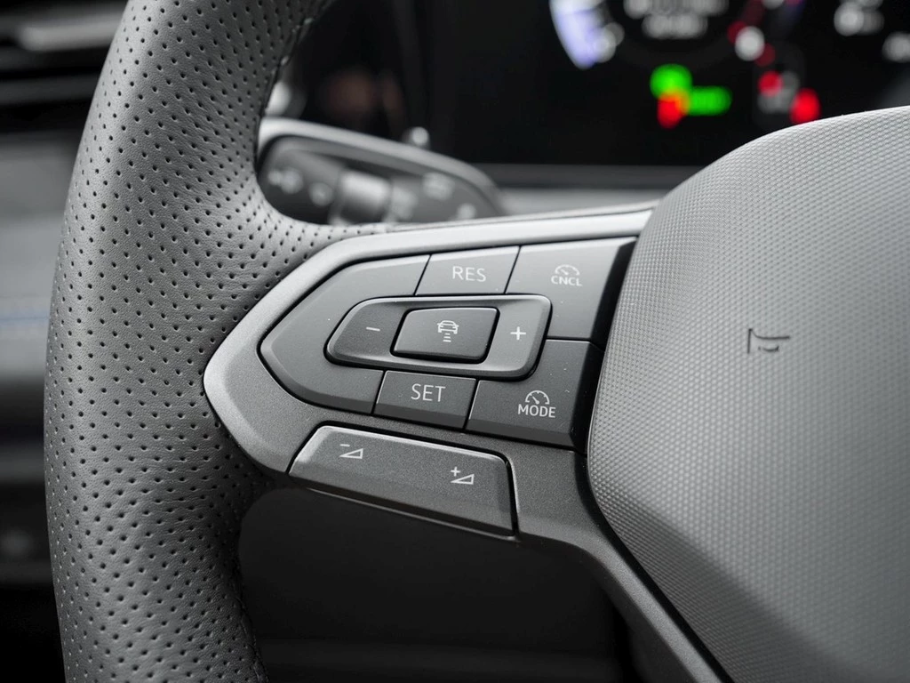 Volkswagen Tiguan R-Line 1.5 eTSI AHV IQ.Drive BlackStyle