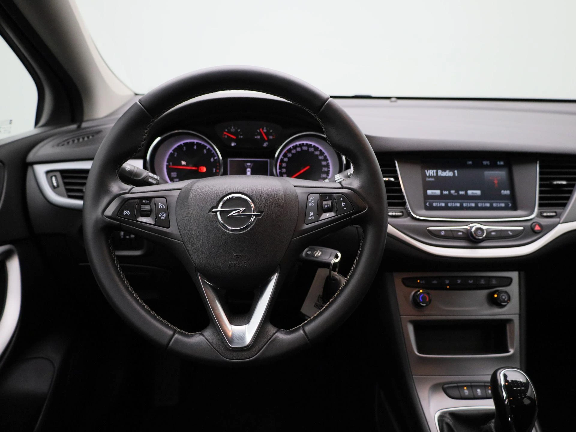Opel-Astra-image-6