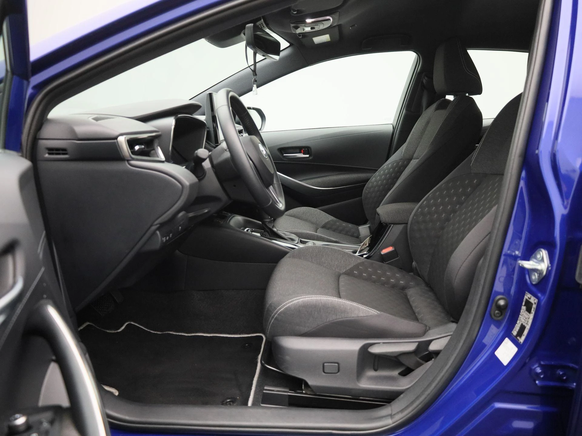 Toyota-Corolla-image-10