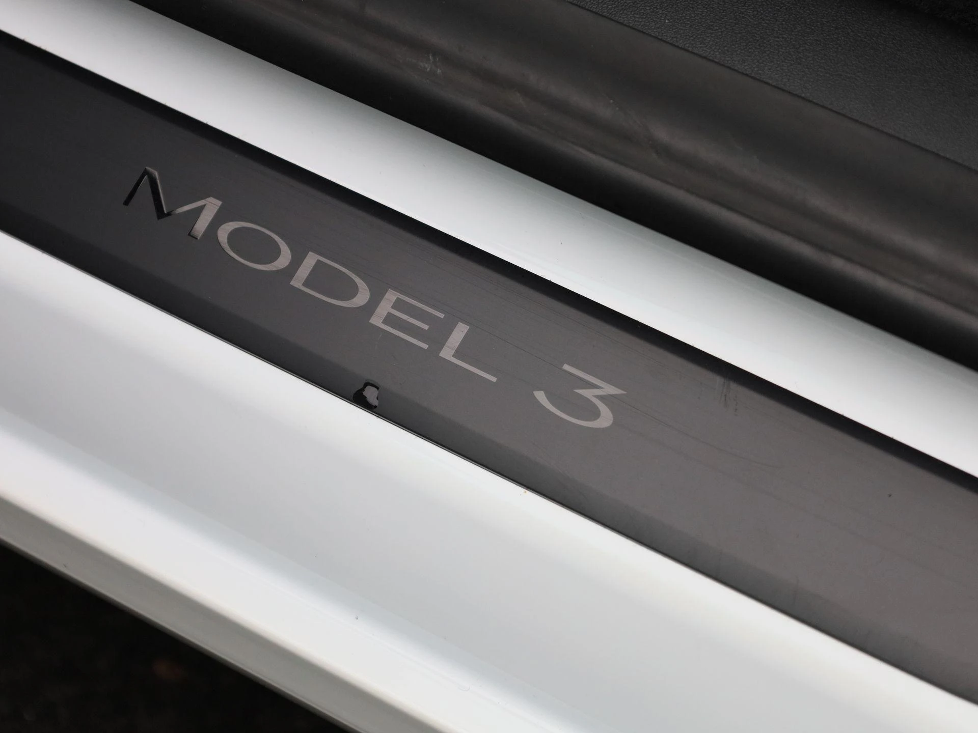 Tesla-Model 3-image-33