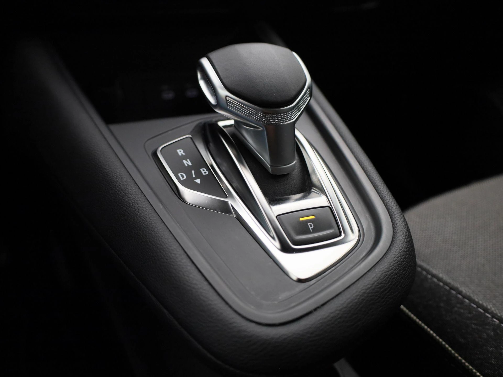 Renault-Captur-image-19