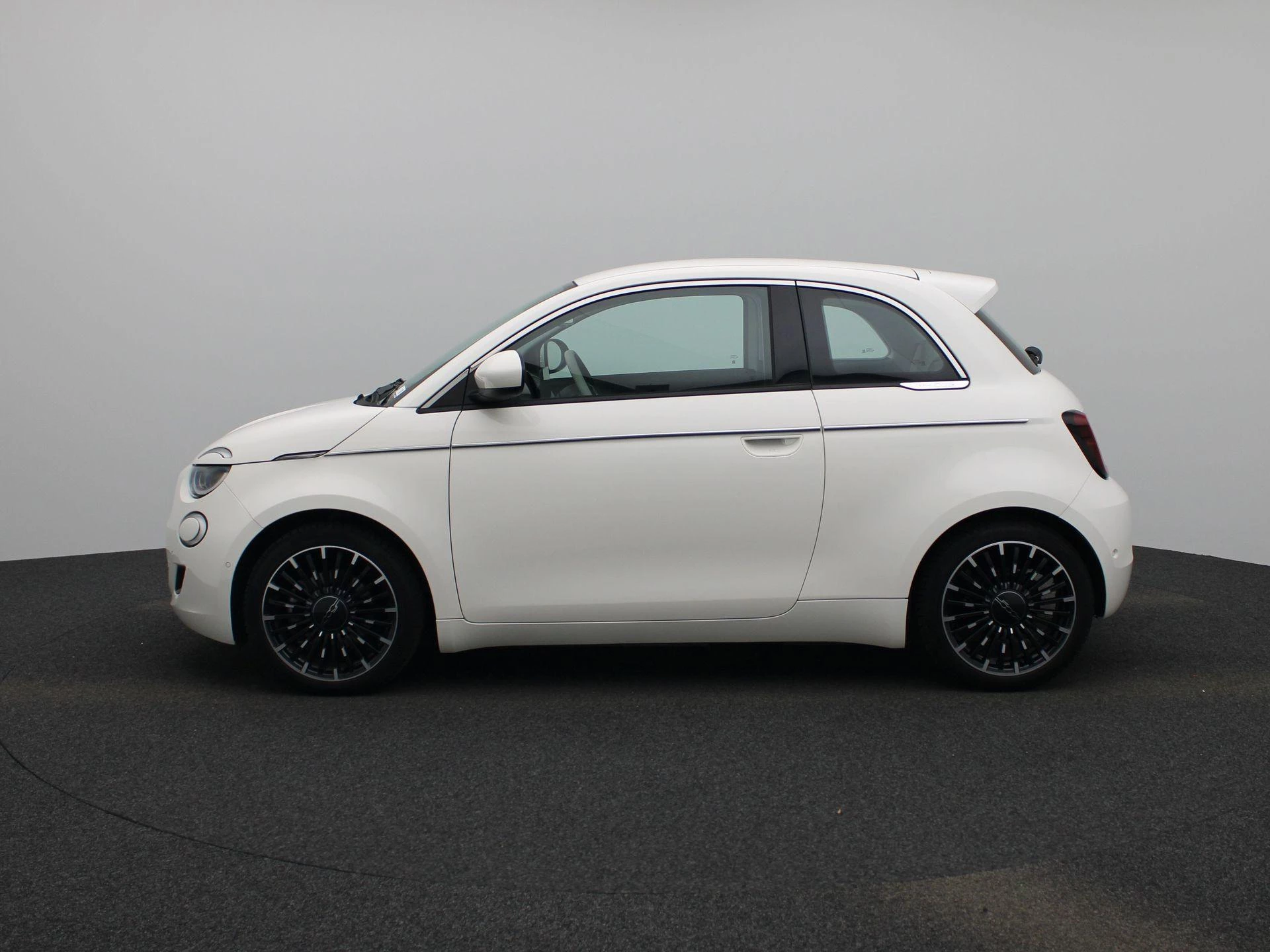 Fiat-500-image-3