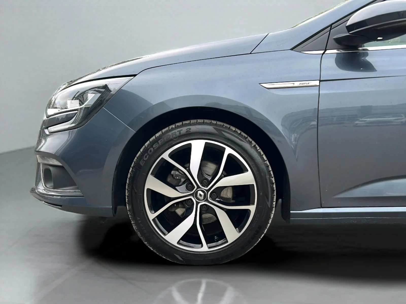 Renault-Mégane-image-8