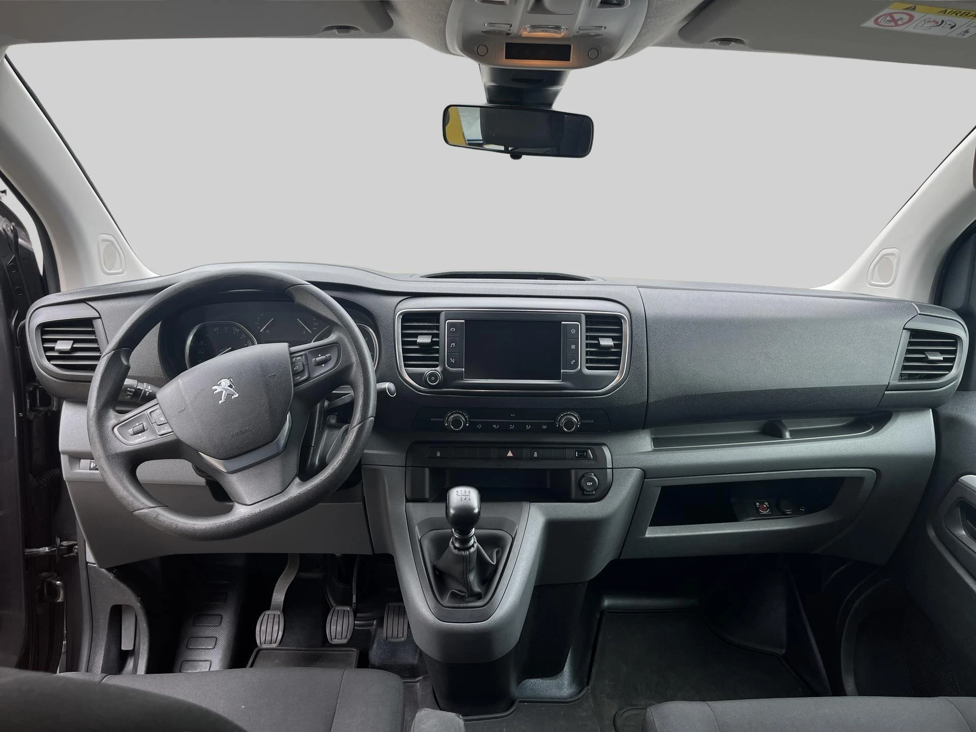 Peugeot-Expert-image-12