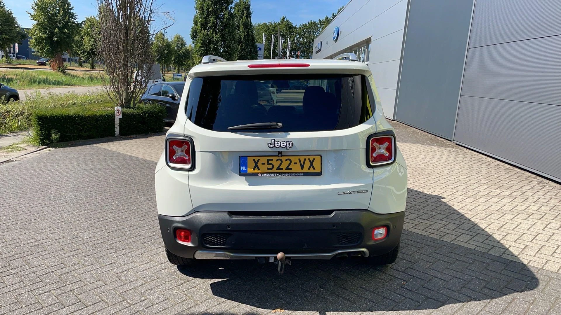Jeep-Renegade-image-2