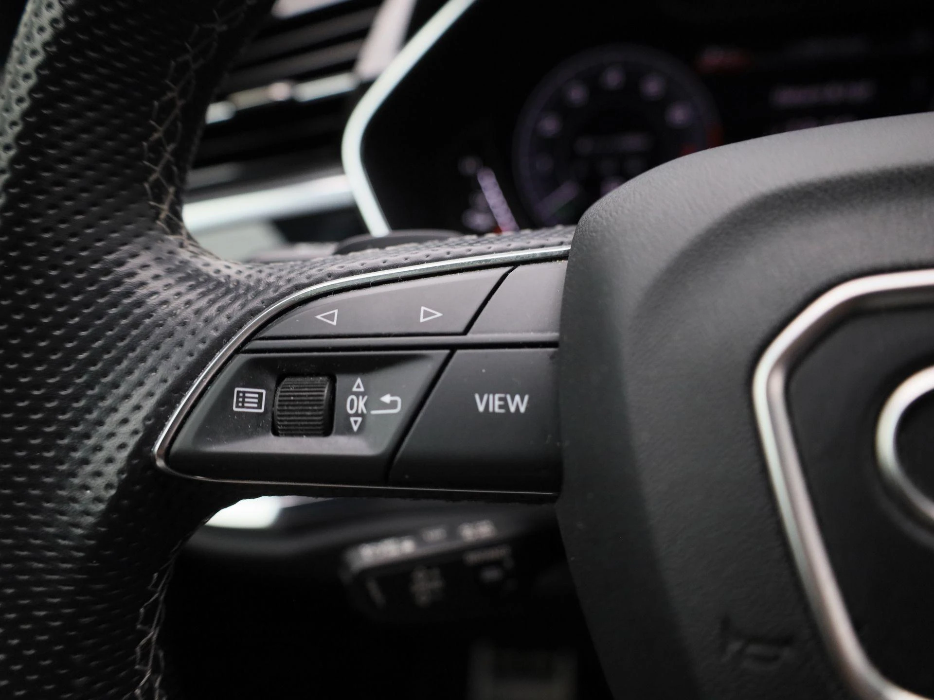 Audi-Q3-image-19