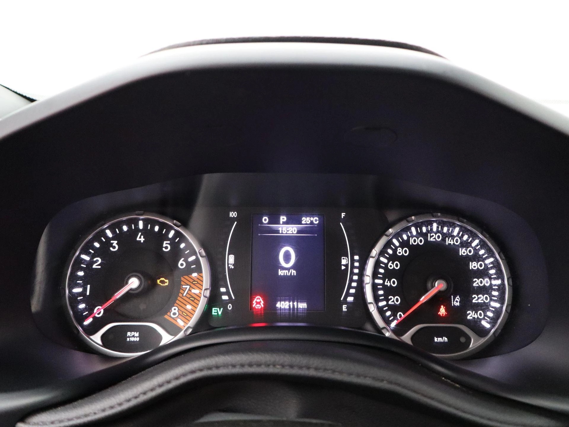 Jeep-Renegade-image-7