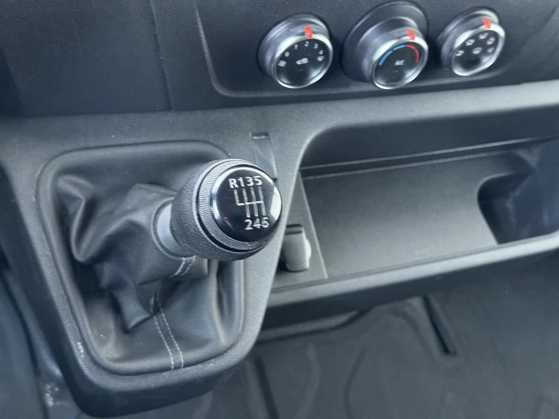 Renault-Master-image-12