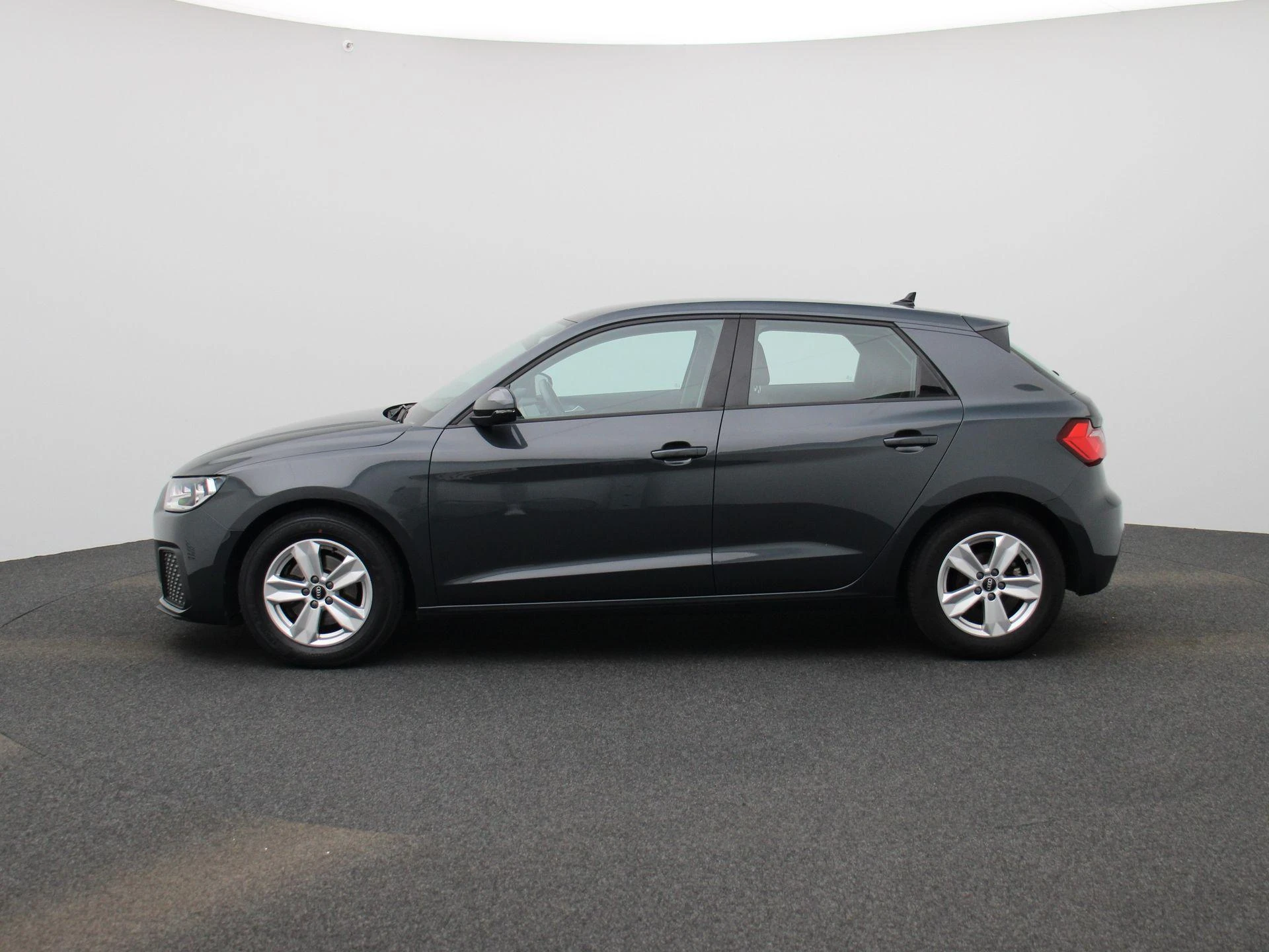 Audi-A1 Sportback-image-3