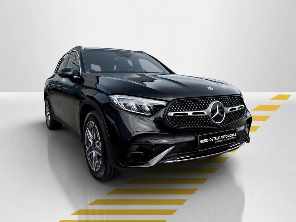 Mercedes-Benz-GLC 300 d-image-17