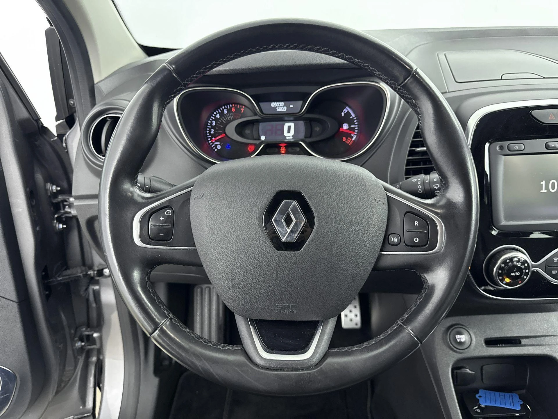 Renault-Captur-image-20