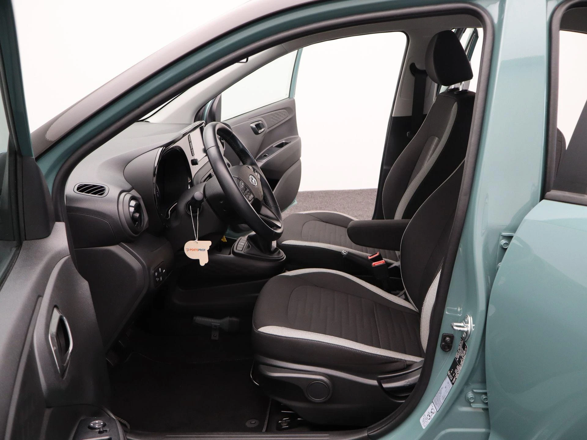 Hyundai-i10-image-10