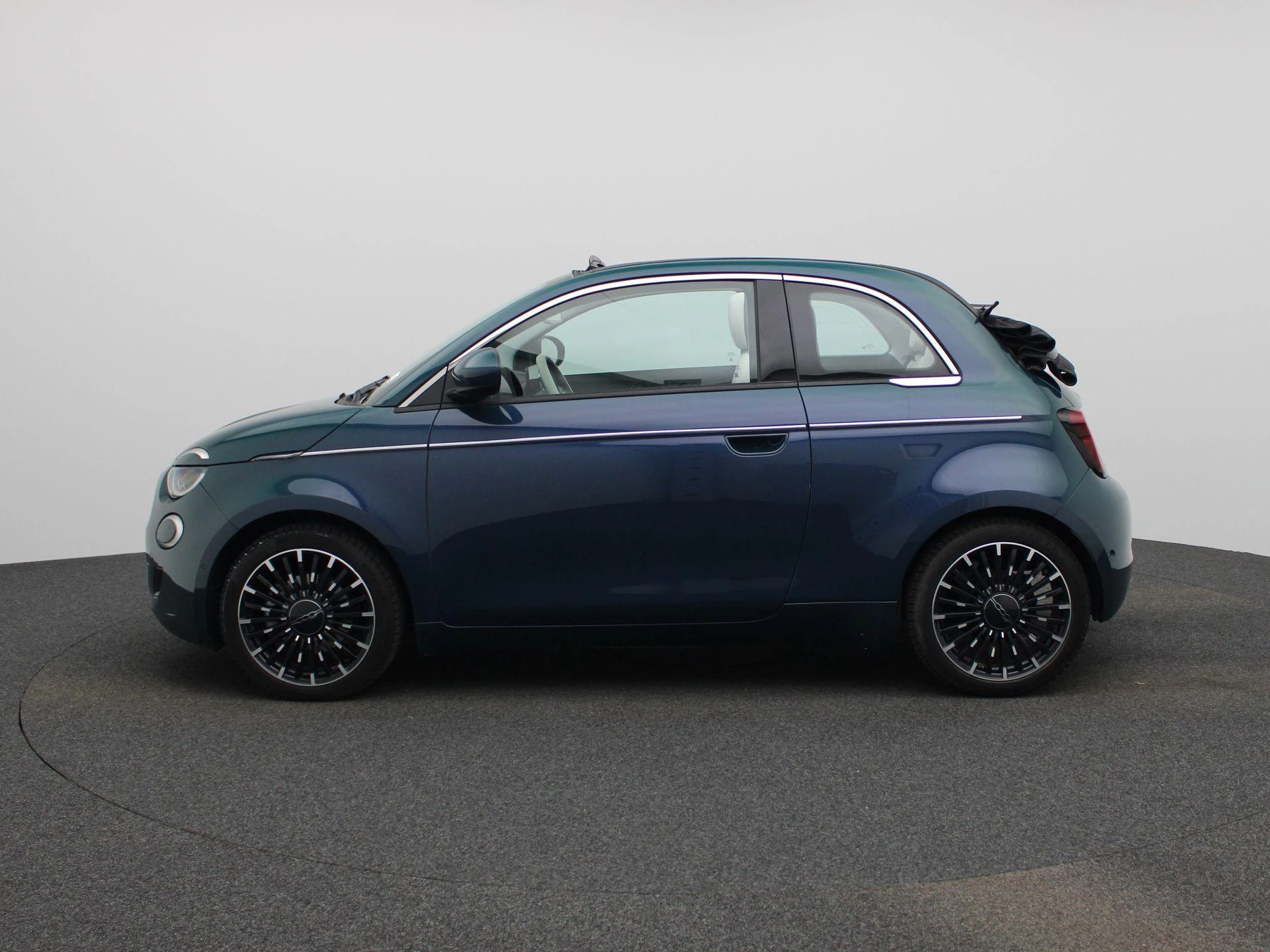 Fiat-500C-image-3