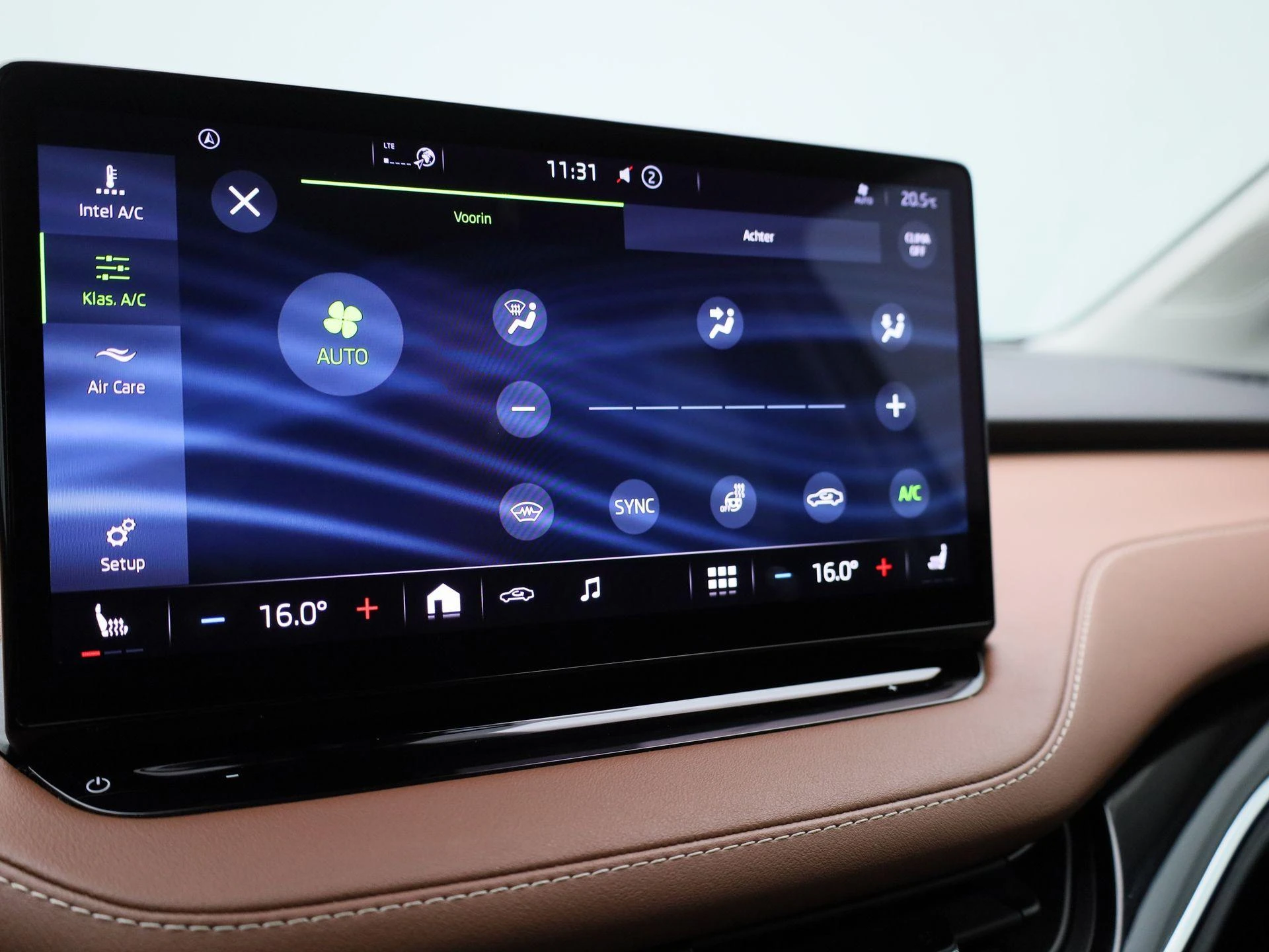 Škoda-Enyaq iV-image-24